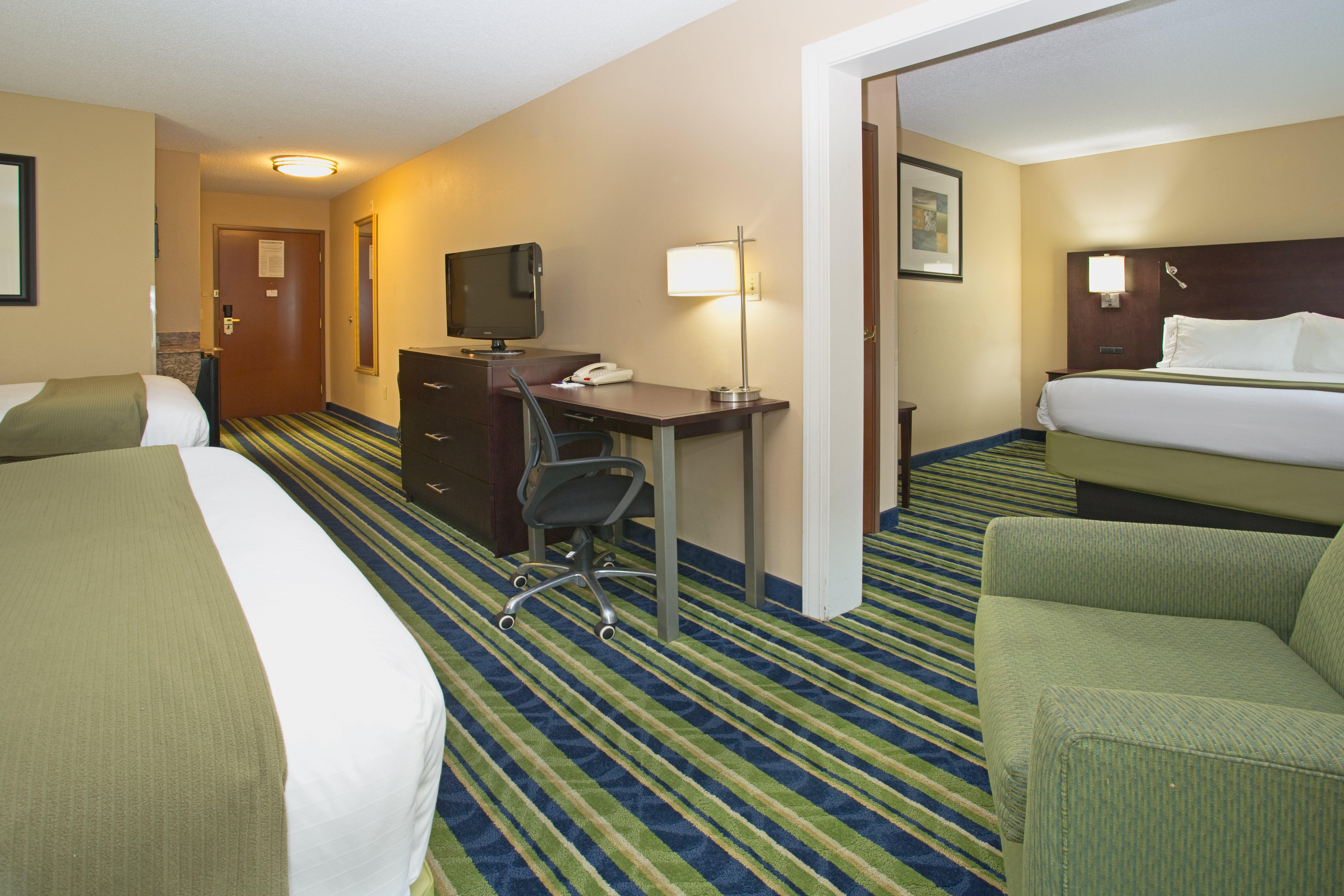 Holiday Inn Express Minden By Ihg Exterior foto